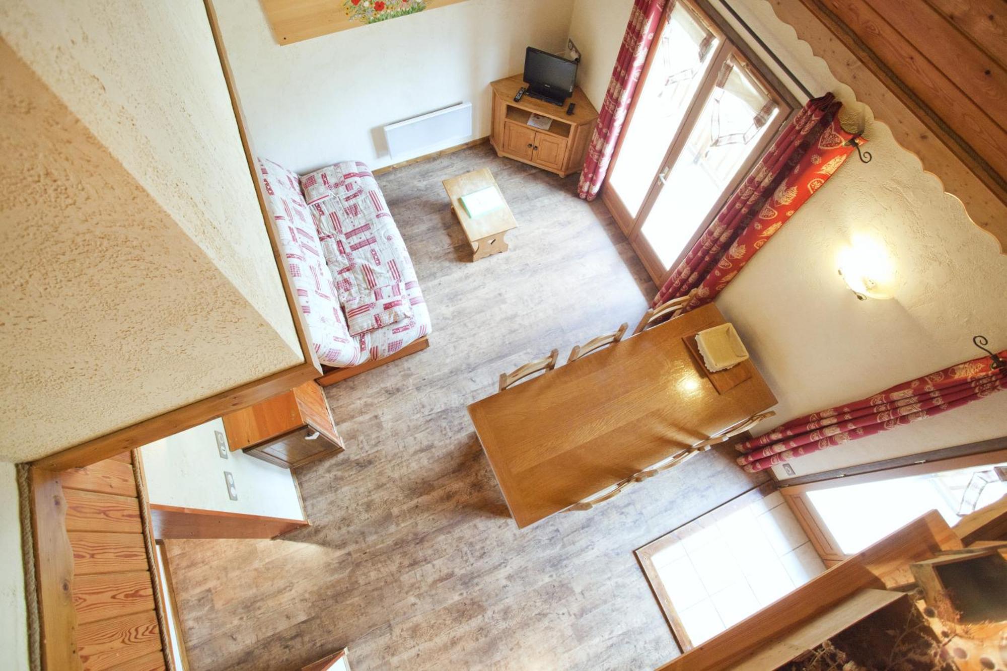 Chalet L'Aubepine Residence B&B เบส์ซองส์ ภายนอก รูปภาพ
